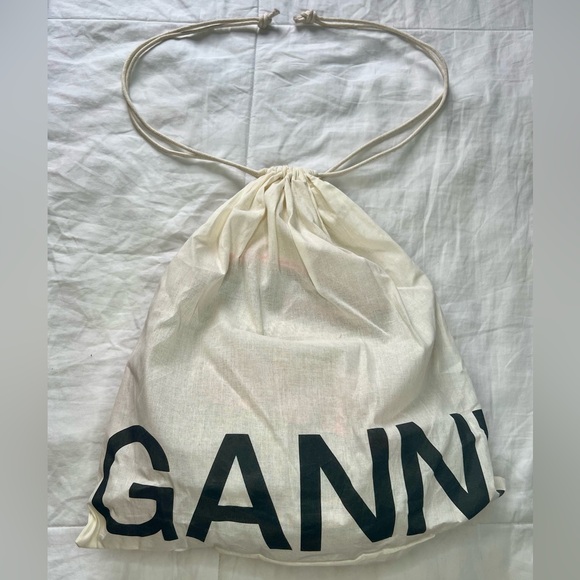 Ganni Banner Saddle Raffia Shoulder Bag - Picture 4 of 13